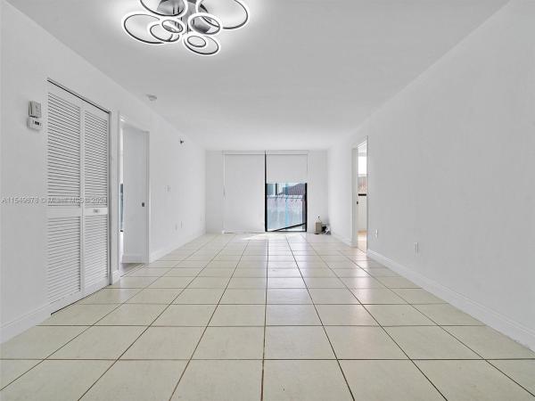 Winston Towers 600, 210 174th St #403, Sunny Isles Beach, Florida 33160, image 3