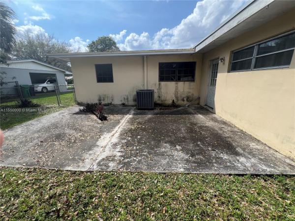 Heftler Homes Sunset Park, 7701 SW 99th Ave, Sunset, Florida 33173, image 3