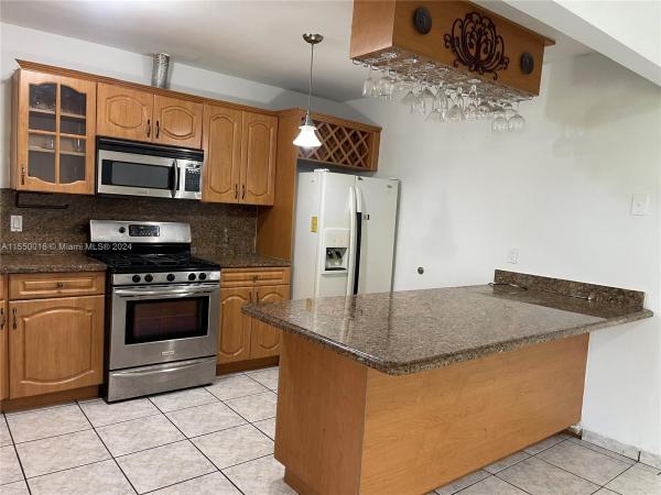 Fairway Park, 16040 SW 102nd Pl, Palmetto Estates, Florida 33157, image 2