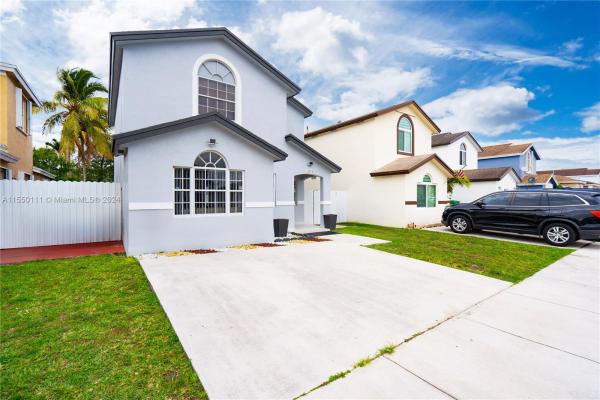 American Homes, 13973 SW 160th Ter, Richmond West, Florida 33177, image 3
