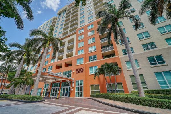 Cite On The Bay East, 2000 N Bayshore Dr #613, Miami, Florida 33137, image 1