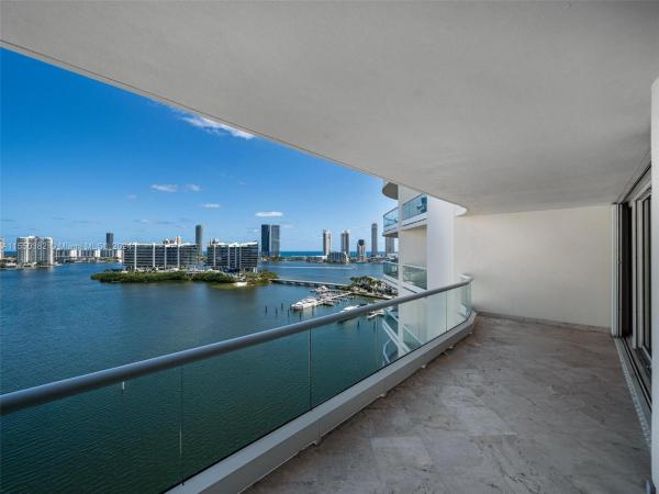 7000 Island Boulevard, 7000 Island Blvd #1707, Aventura, Florida 33160, image 1