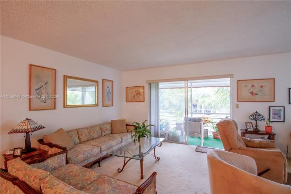 Las Vistas In Inverrary, 3774 Inverrary Blvd #308P, Lauderhill, Florida 33319, image 1