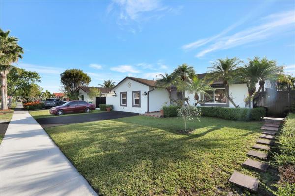 San Sebastian, 4257 SW 134th Pl, Kendale Lakes, Florida 33175, image 3