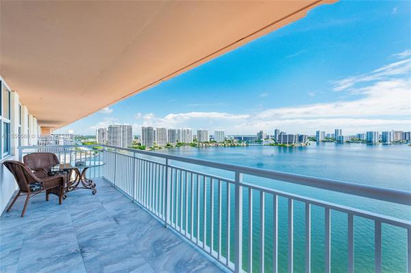 Winston Towers 200, 251 174th St #2318, Sunny Isles Beach, Florida 33160, image 3