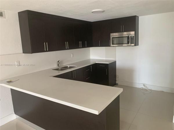 Palm West Gardens, 1910 W 56th St #3417, Hialeah, Florida 33012, image 2