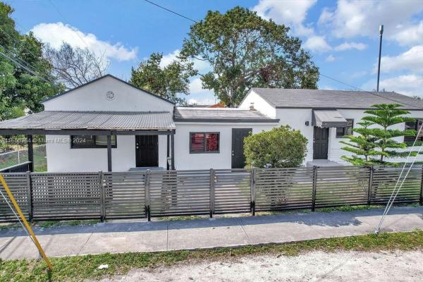 North Silver Crest, Pinewood, Florida 33150, image 2