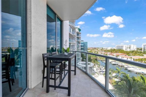 Uptown Marina Lofts, 3029 NE 188th St #819, Aventura, Florida 33180, image 3