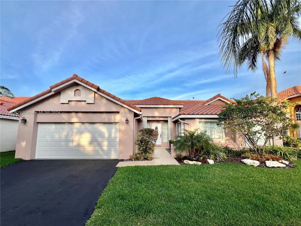 Laguna Springs 2, 590 Spinnaker, Weston, Florida 33326, image 1