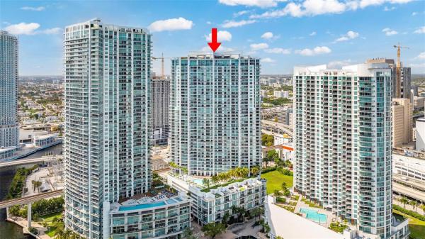 The Ivy At Riverfront, 90 SW 3rd St #4405, Miami, Florida 33130, image 2