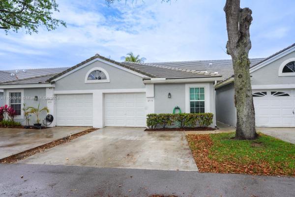 Cache, 8719 Forest Hills Blvd, Coral Springs, Florida 33065, image 1