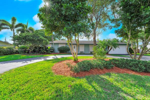 Melody Manor, 27440 SW 165th Ave, Redland, Florida 33031, image 1