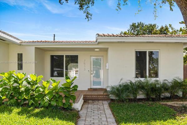 Treasure Island, 7513 Bounty Ave, North Bay Village, Florida 33141, image 3