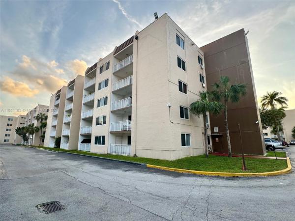 Coral Gate East, 6930 Miami Gardens Dr #1-203, Country Club, Florida 33015, image 1