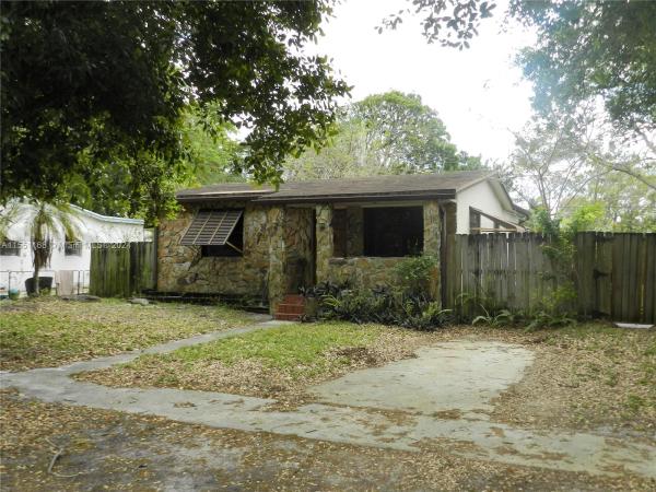 Linwood Gardens, 6444 Mcclellan St, Hollywood, Florida 33024, image 1
