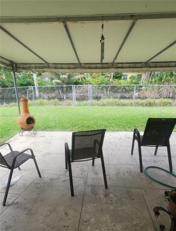 Biscayne Gardens, 14760 S Spur Dr, Golden Glades, Florida 33161, image 3