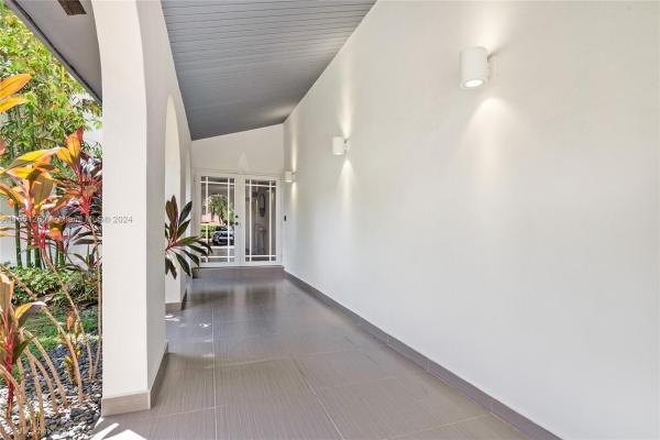 Coconut Grove, 330 Alesio Ave, Coral Gables, Florida 33134, image 3