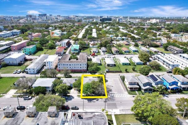 Waddells, 1858 NW 1st Pl, Miami, Florida 33136, image 3
