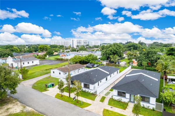 Symmes Sharman, Goulds, Florida 33177, image 3