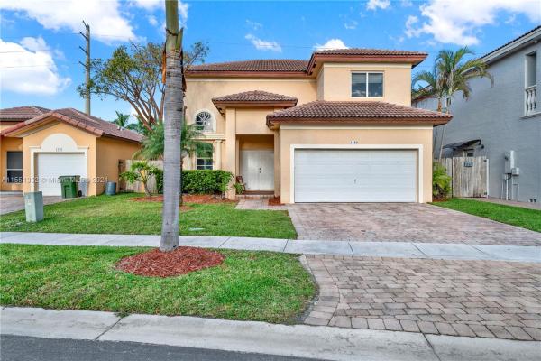 Cristys Homestead, 1280 NE 41st Pl, Homestead, Florida 33033, image 3