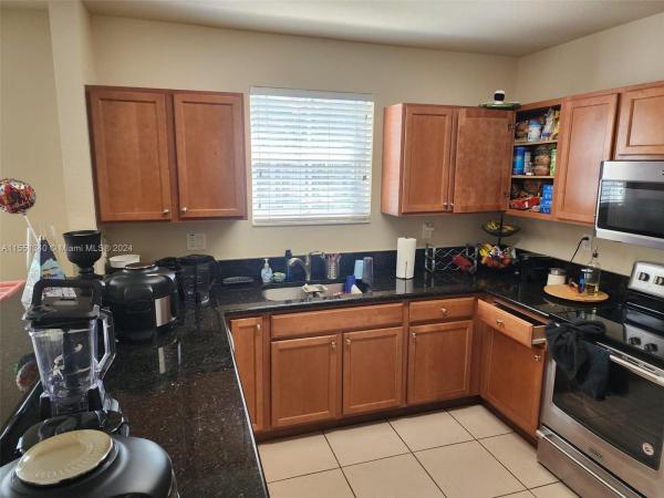 St Moritz Estates, 11601 NW 89th St #206, Doral, Florida 33178, image 2