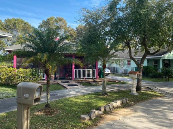 Jordan Commons, 13161 SW 242nd Ter, Princeton, Florida 33032, image 1