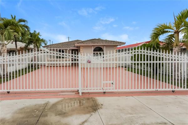 Tamiami City, 6746 SW 15th St, Coral Terrace, Florida 33144, image 1