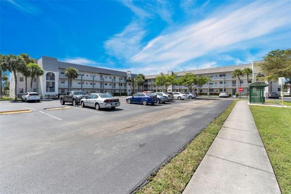 Sunrise Lakes 2, 8515 Sunrise Lakes Blvd #306, Sunrise, Florida 33322, image 1