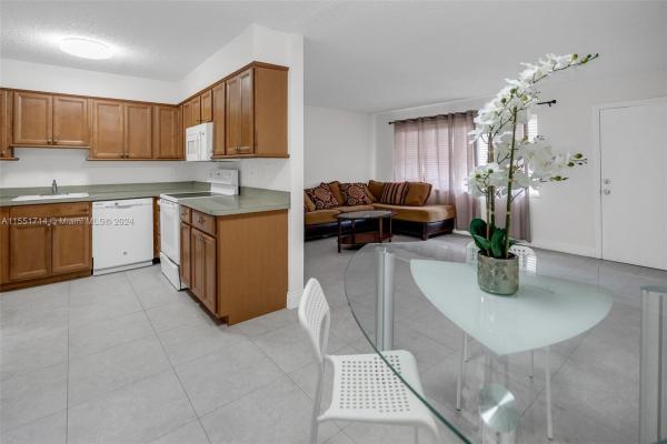 Portofino Gardens, 1100 SE 4th Ave #2, Deerfield Beach, Florida 33441, image 1
