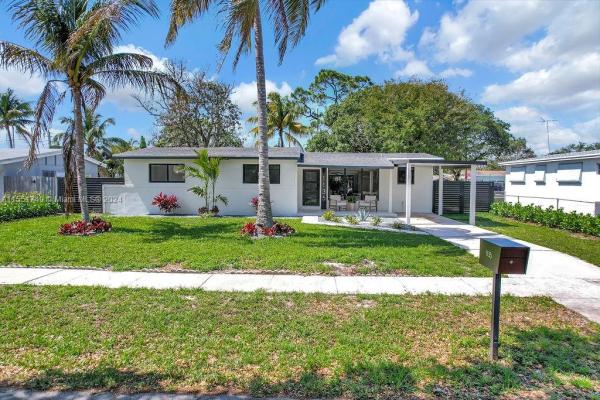 Fairway Estates, 1135 SW 49th Ter, Plantation, Florida 33317, image 3