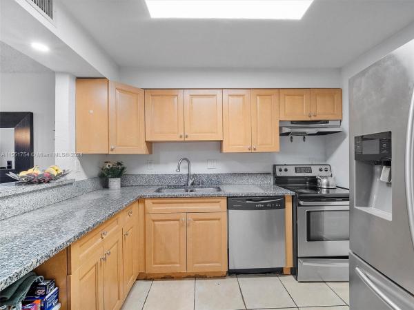 Doral Gardens 2, 5201 Geneva Way #110, Doral, Florida 33166, image 3