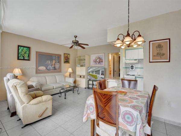 Golden Bay Manor, 3177 S Ocean Dr #124, Hallandale Beach, Florida 33009, image 1