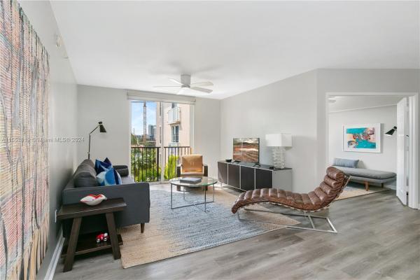 Regent Park At Young Circle, 1900 Van Buren St #406B, Hollywood, Florida 33020, image 1