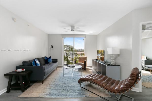 Regent Park At Young Circle, 1900 Van Buren St #406B, Hollywood, Florida 33020, image 2