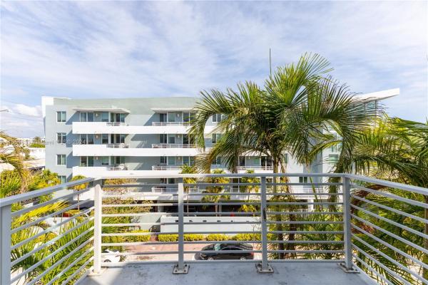 Vilasol, 7744 Collins Ave #16, Miami Beach, Florida 33141, image 3