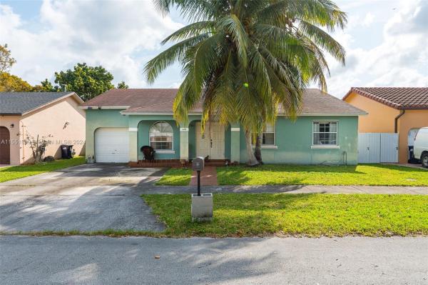 Majestic Homes, 17361 SW 144th Ct, Richmond West, Florida 33177, image 3