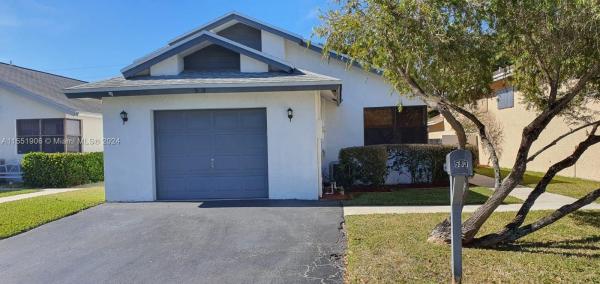Homes Of Lakeridge, 583 Lakeside Cir, Sunrise, Florida 33326, image 1