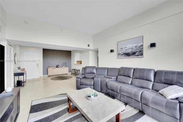 Sheridan East, 1350 SE 3rd Ave #408, Dania Beach, Florida 33004, image 1
