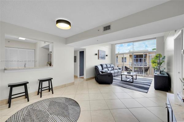 Sheridan East, 1350 SE 3rd Ave #408, Dania Beach, Florida 33004, image 2