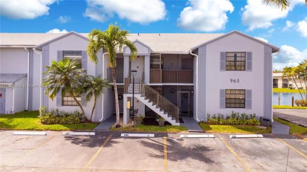 Lakeshore, 960 N Franklin Ave #960I, Homestead, Florida 33034, image 1