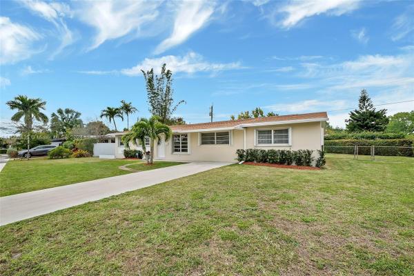 Heftler Homes Sunset Park, 8240 SW 101st Ave, Kendall, Florida 33173, image 2