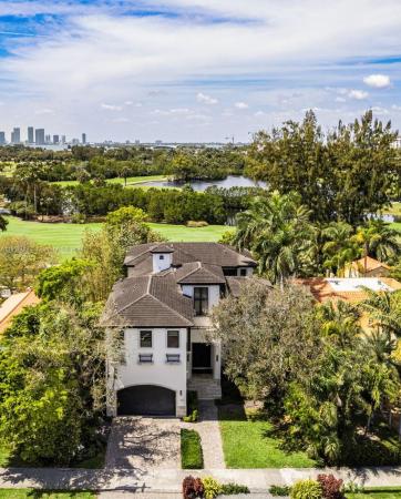 Mid Golf, 2932 Prairie Ave, Miami Beach, Florida 33140, image 1