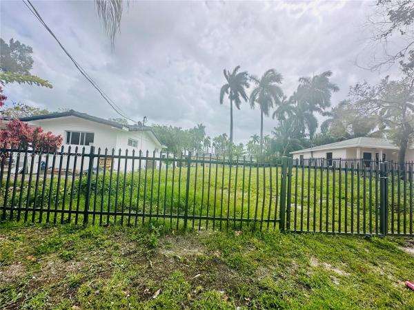 1494 NE 117th St, Unincorporated Dade County, Florida 33161, image 3