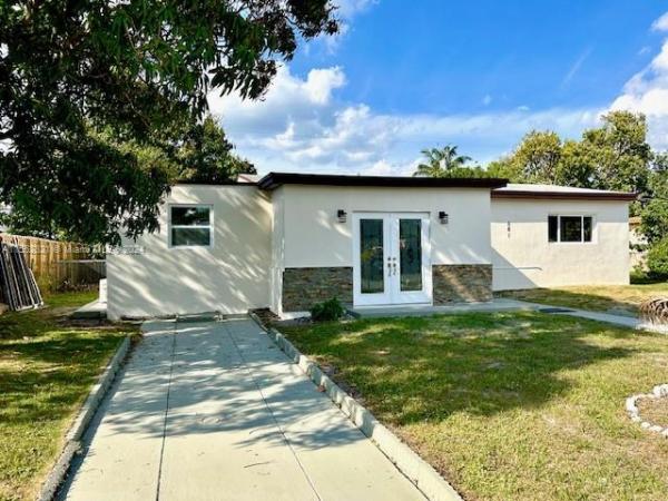 Miami Modern Manors, 581 NW 184th Ter, Miami Gardens, Florida 33169, image 1