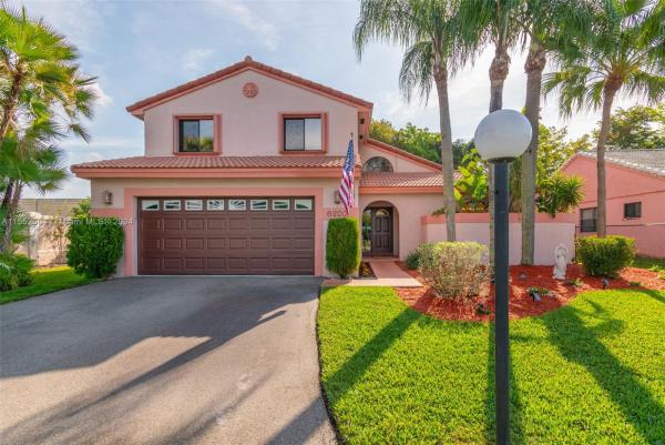 Waverly Hundred, 6200 Gauntlet Hall Ln, Davie, Florida 33331, image 1