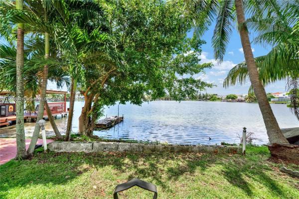 Lake Royal East, 1676 W 72nd St, Hialeah, Florida 33014, image 1
