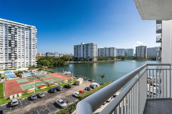 Del Prado, 18071 Biscayne Blvd #602, Aventura, Florida 33160, image 1