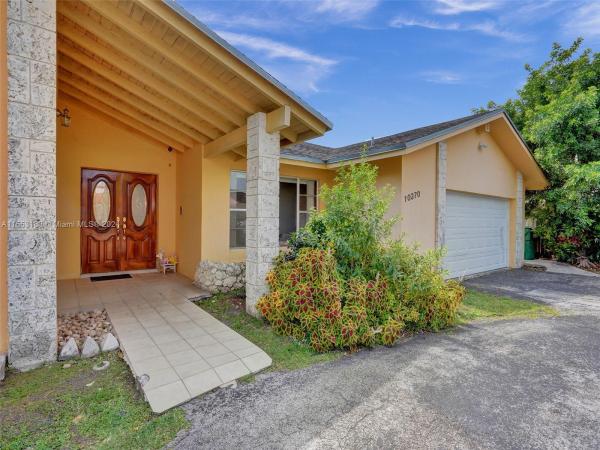 Las Palmas, 10370 SW 12th St, University Park, Florida 33174, image 1