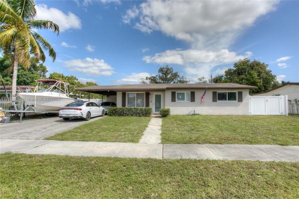 Palm Lakes, 1371 W 78th St, Hialeah, Florida 33014, image 1