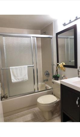 International Towers, 2055 SW 122nd Ave #528, Tamiami, Florida 33175, image 3